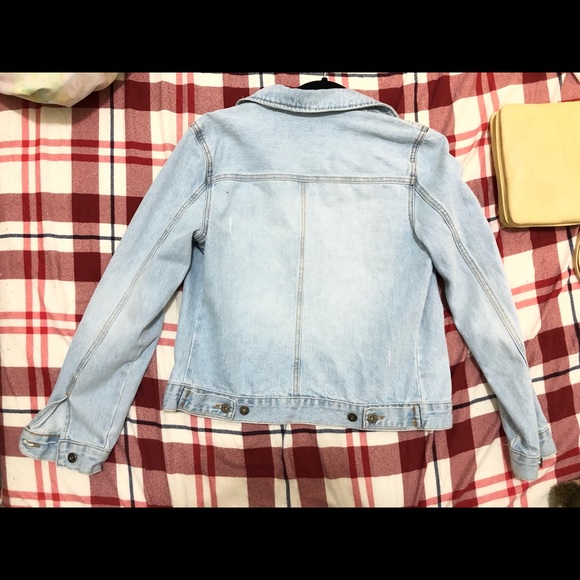 Guess Jean Jacket Light Wash - Picture 2 of 5
